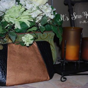 Evening Escape Clutch