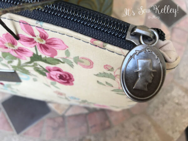 Cameo Cosmetic Bag - Image 2