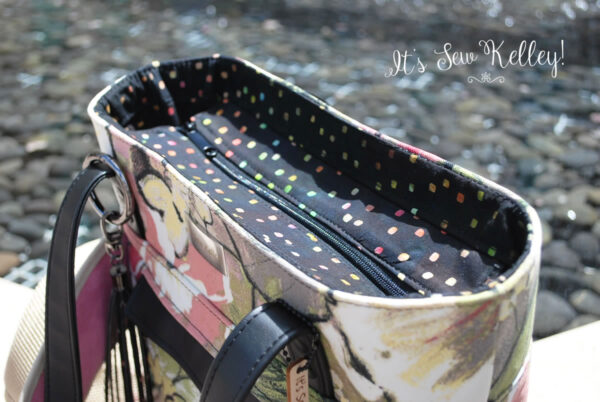 Belamour Tote - Image 7